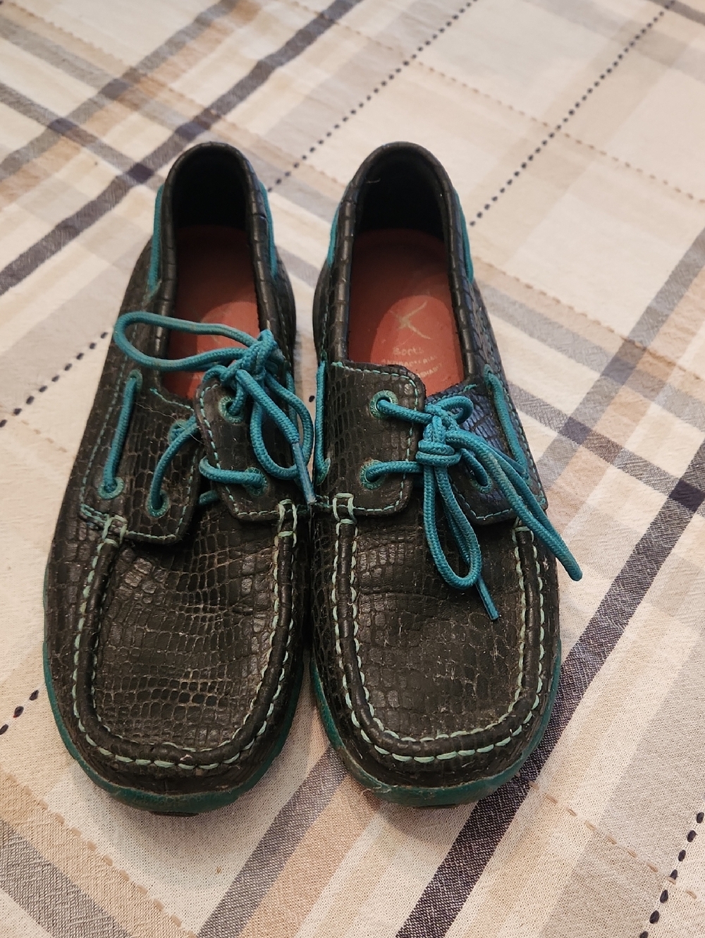Twisted X Dark Green Flats with Teal Laces